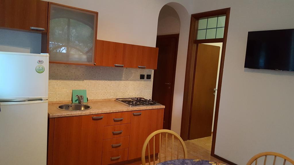 Apartments Vile Holiday Zivogosce Bagian luar foto