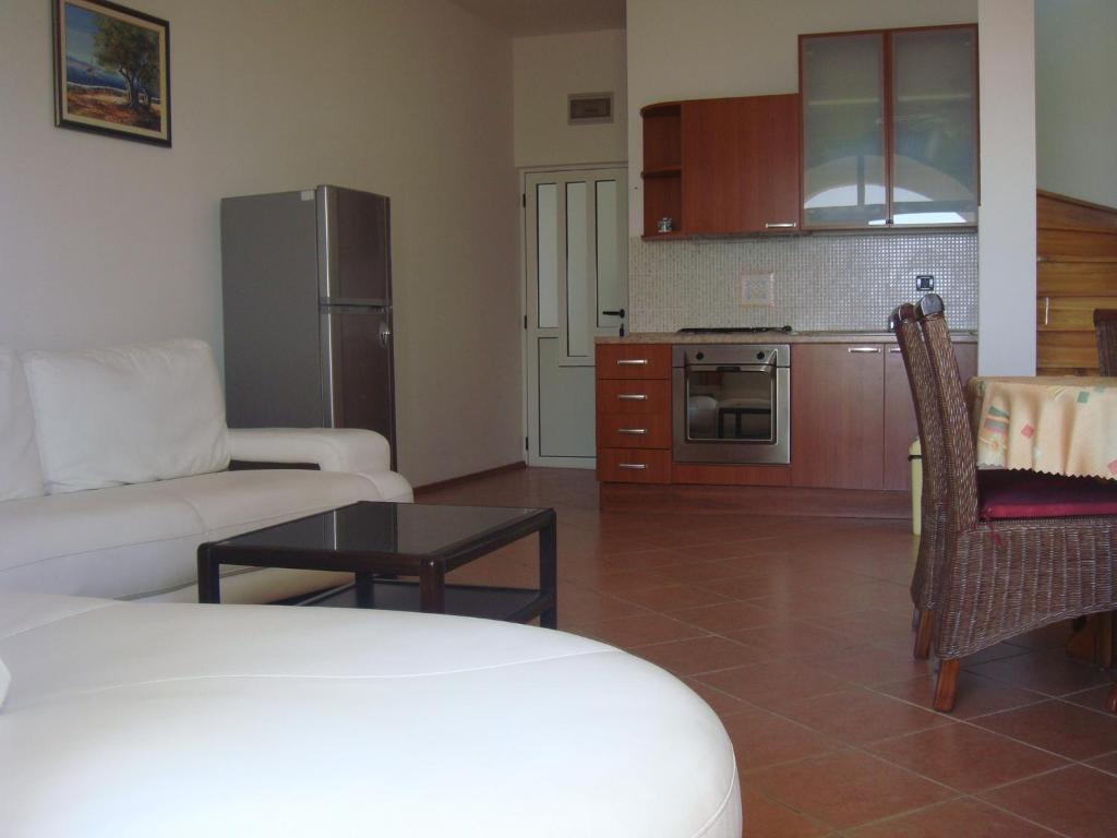 Apartments Vile Holiday Zivogosce Bagian luar foto
