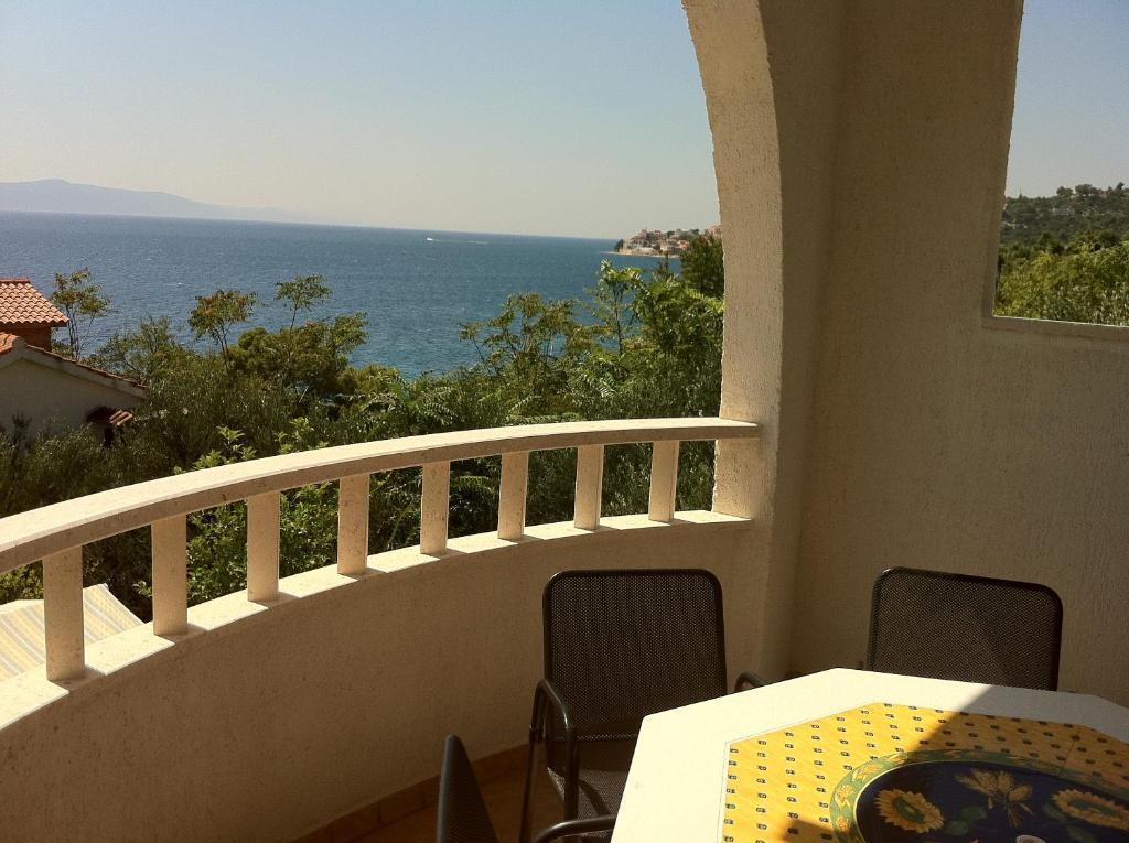 Apartments Vile Holiday Zivogosce Ruang foto