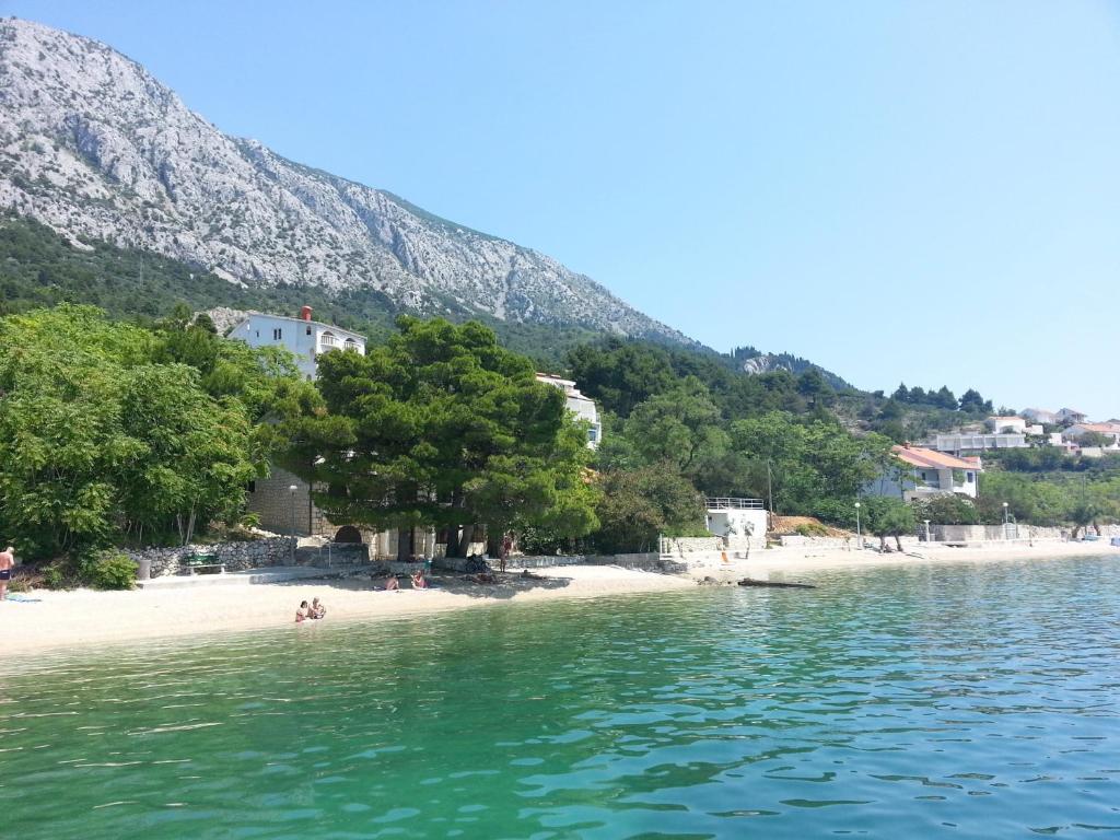 Apartments Vile Holiday Zivogosce Bagian luar foto