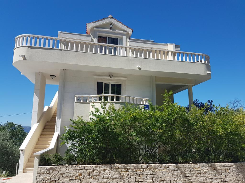 Apartments Vile Holiday Zivogosce Bagian luar foto