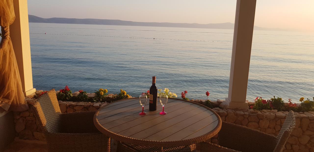 Apartments Vile Holiday Zivogosce Bagian luar foto