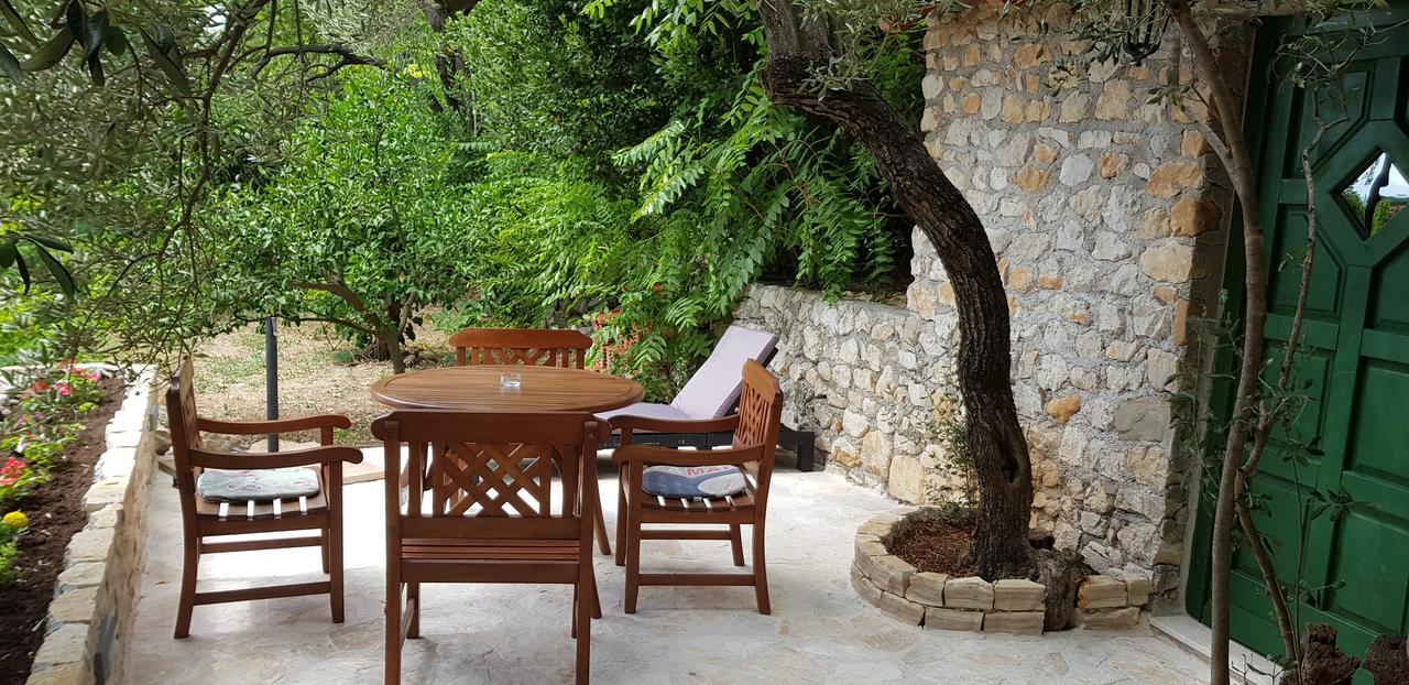 Apartments Vile Holiday Zivogosce Bagian luar foto