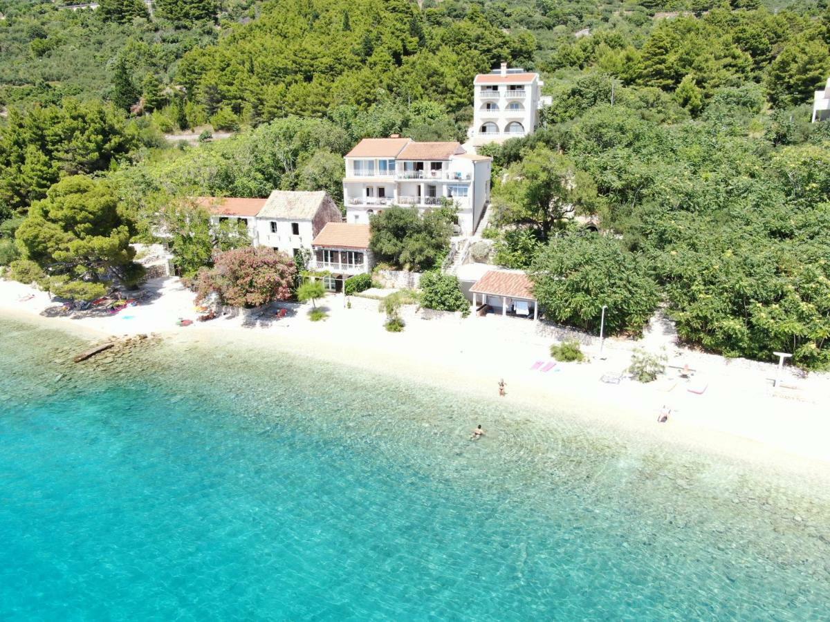 Apartments Vile Holiday Zivogosce Bagian luar foto